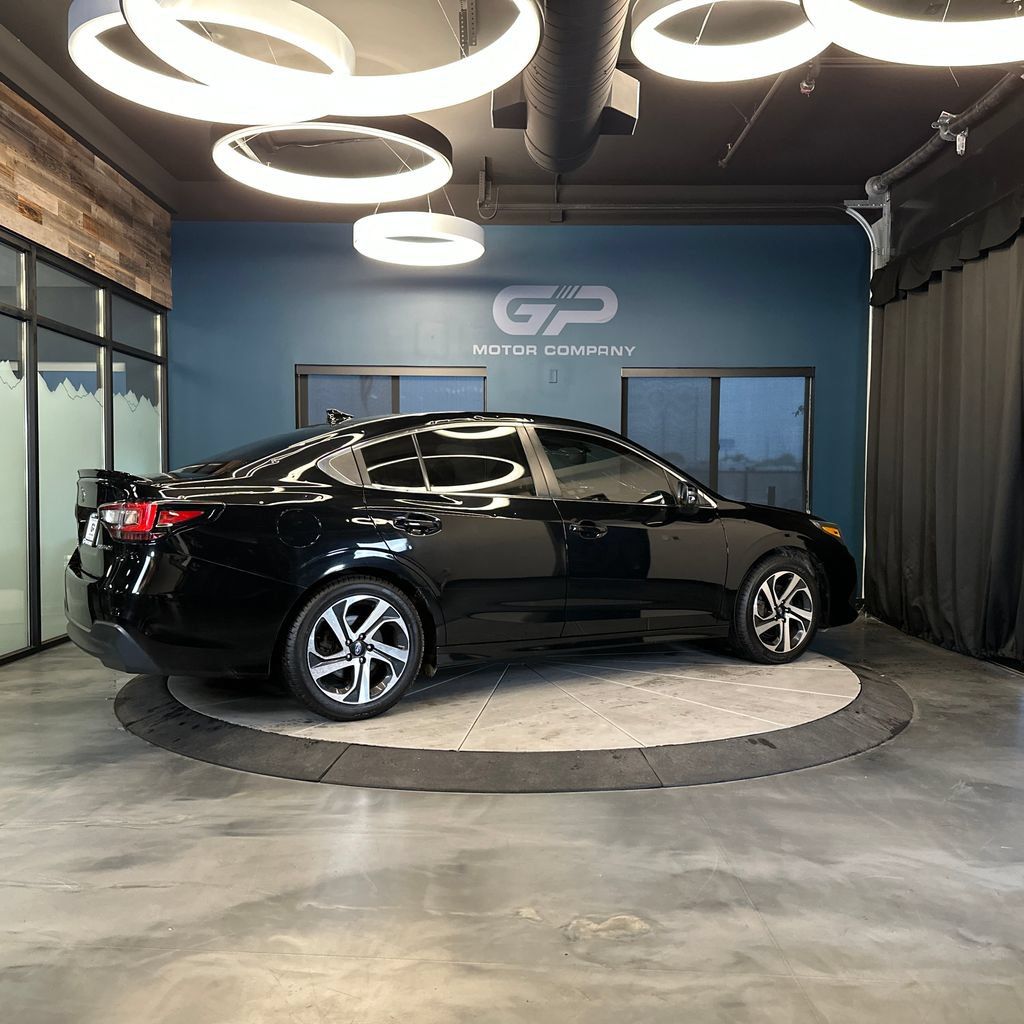 Used 2022 Subaru Legacy Limited AWD/4WD image 3