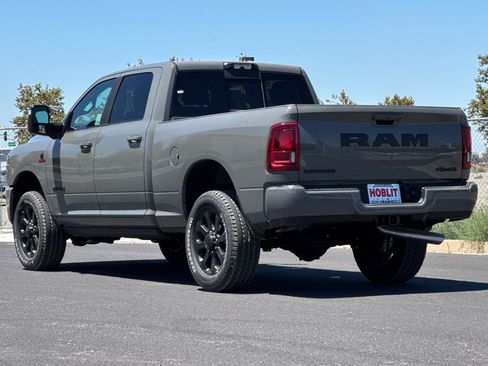 New 2026 RAM 2500 Laramie AWD/4WD image 5