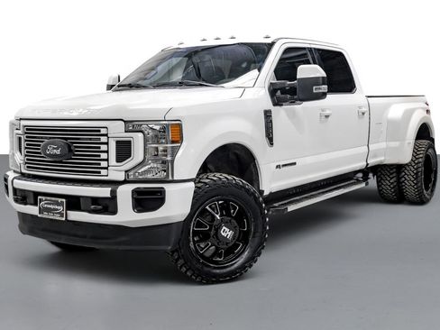 Used 2022 Ford F350 Lariat w/ Lariat Value Package AWD/4WD image 5