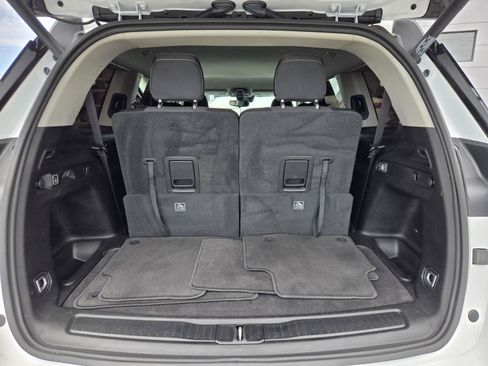 Certified 2023 Jeep Grand Cherokee L Laredo w/ Luxury Tech Group I RWD image 27