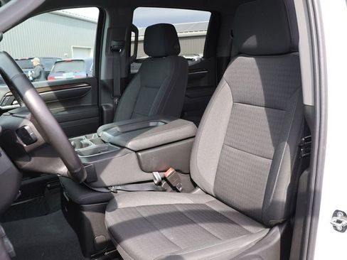 Used 2022 Chevrolet Silverado 1500 LT image 16