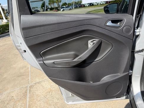 Used 2013 Ford Escape SE FWD image 14
