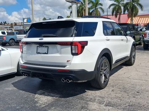 Used 2026 Ford Explorer ST RWD image 4