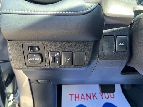 Used 2016 Toyota RAV4 Limited AWD/4WD image 21