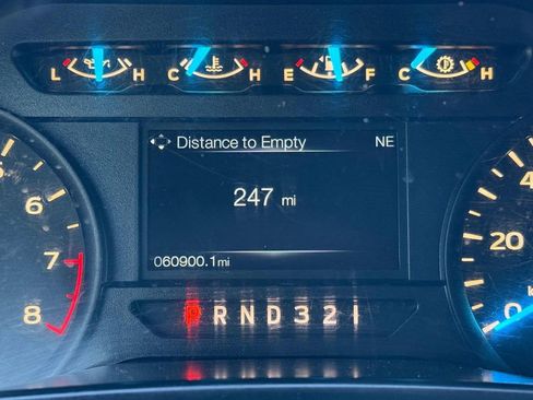 Used 2015 Ford F150 XL w/ Equipment Group 101A Mid AWD/4WD image 12