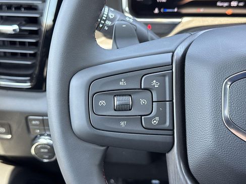 New 2026 GMC Sierra 1500 AT4X w/ LPO, Black Badging Package AWD/4WD image 9