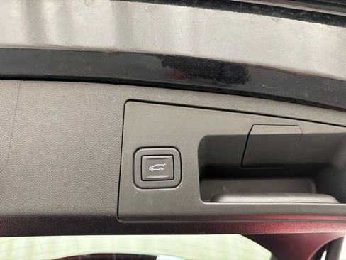 Used 2024 Cadillac XT4 Sport AWD/4WD image 32