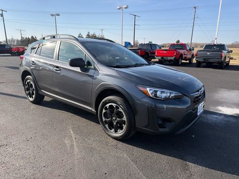 Used 2023 Subaru Crosstrek 2.0i image 7