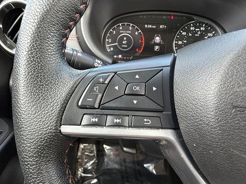 Used 2023 Nissan Kicks SR FWD image 24