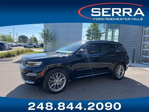 Used 2023 Jeep Grand Cherokee Summit AWD/4WD image 1