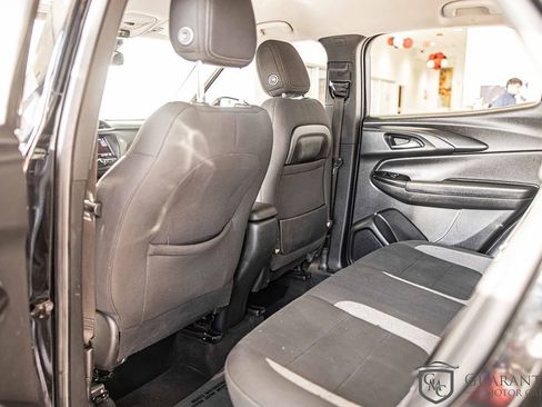 Used 2023 Chevrolet TrailBlazer LT FWD image 33