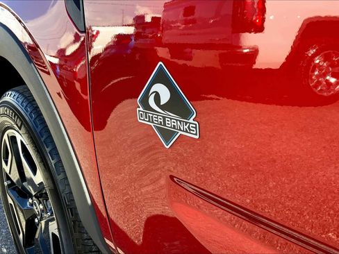 Used 2023 Ford Bronco Sport Outer Banks w/ Tech Package image 9