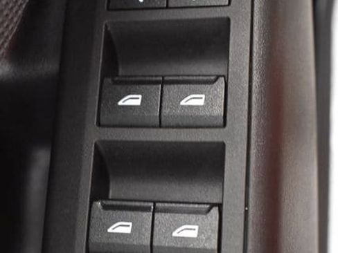 Used 2025 BMW X3 xDrive30i w/ Premium Package AWD/4WD image 21