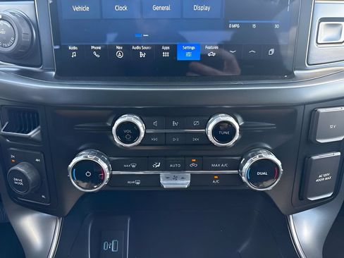 Used 2024 Ford F150 XLT w/ XLT Black Appearance Package AWD/4WD image 20