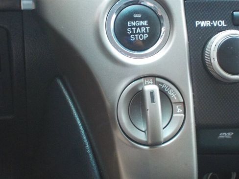 Used 2010 Toyota Land Cruiser image 29