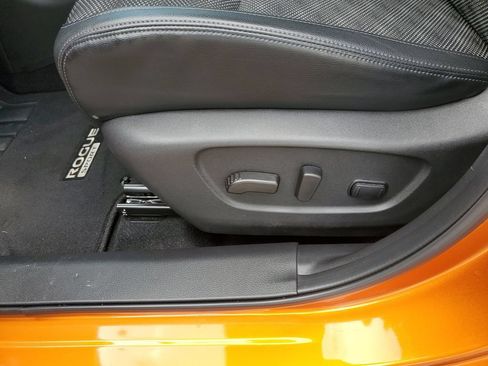 Certified 2022 Nissan Rogue Sport SV w/ Technology Package AWD/4WD image 18