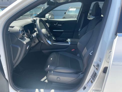 Certified 2026 Mercedes-Benz GLC 300 image 5