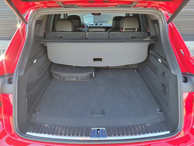 Certified 2025 Porsche Cayenne E-Hybrid AWD/4WD image 12