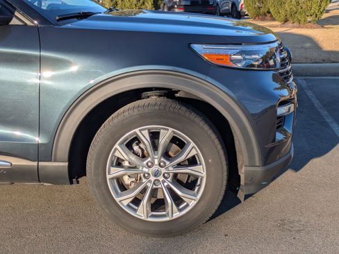 Certified 2023 Ford Explorer XLT w/ Equipment Group 202A image 11