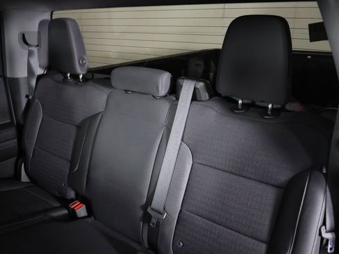 Used 2023 Chevrolet Silverado 1500 LT AWD/4WD image 30