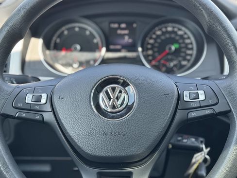 Used 2018 Volkswagen Atlas Launch Edition image 26