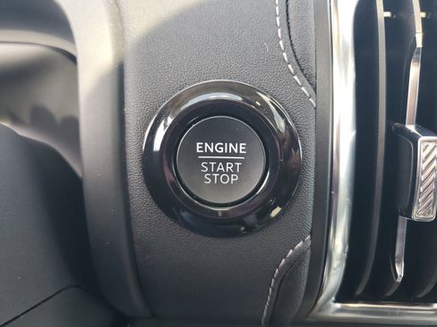 Used 2025 Ford Expedition Platinum w/ Driver's Package image 31