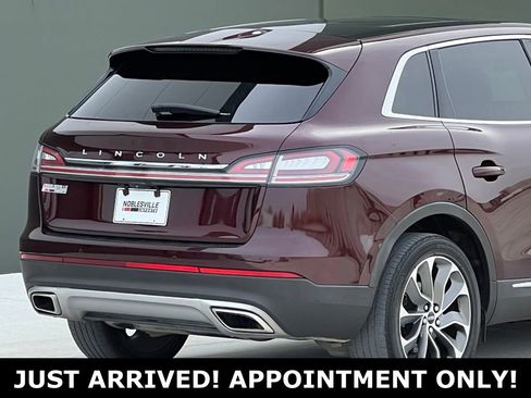 Used 2022 Lincoln Nautilus Reserve image 9