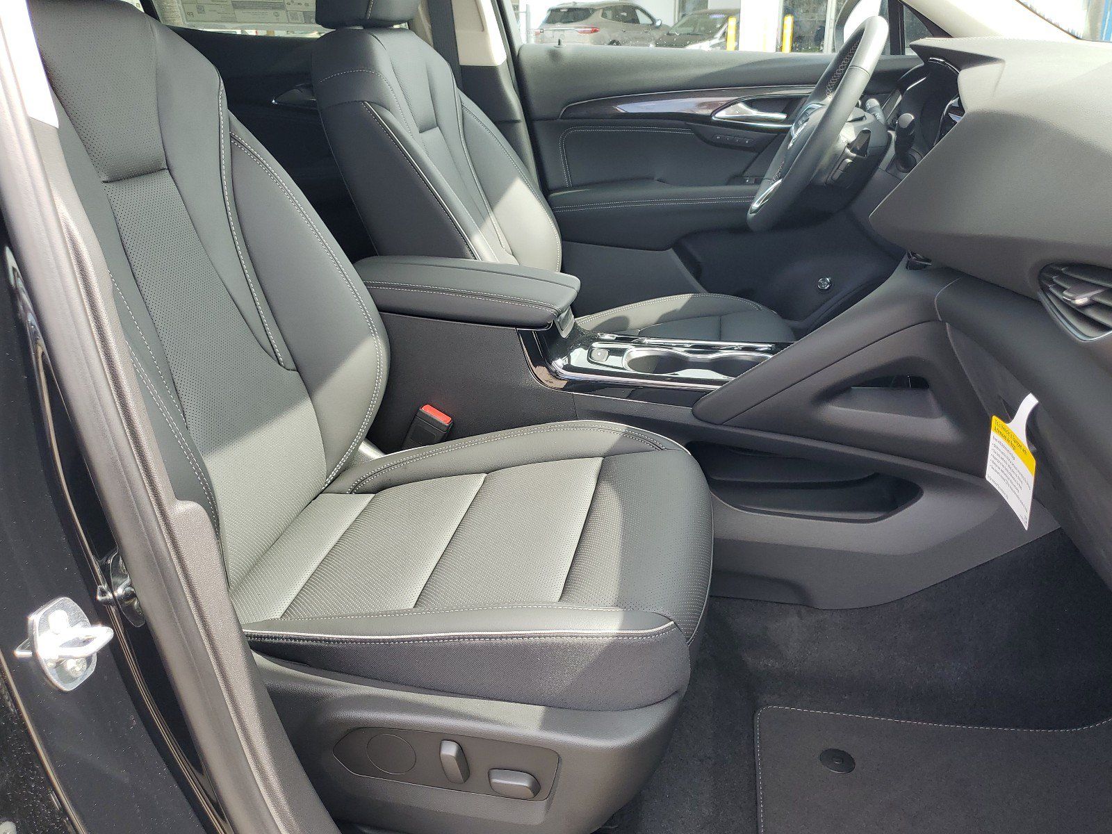 Used 2023 Buick Envision Essence FWD image 10
