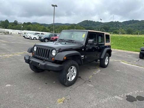 Used 2013 Jeep Wrangler Unlimited Sport AWD/4WD image 4