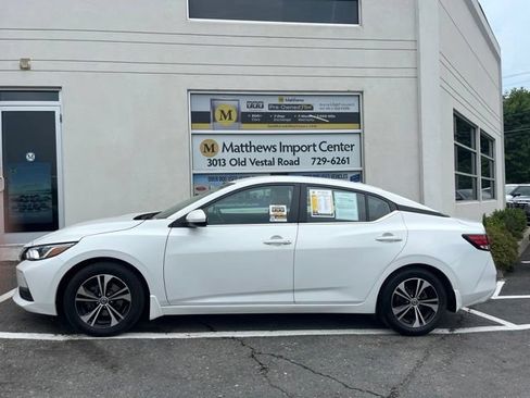 Used 2023 Nissan Sentra SV w/ All-Weather Package FWD image 2