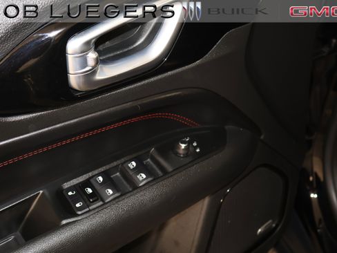 Used 2022 Jeep Compass Trailhawk w/ Sun and Sound Group AWD/4WD image 9