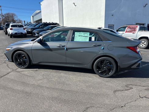 New 2026 Hyundai Elantra SEL Sport Premium image 2