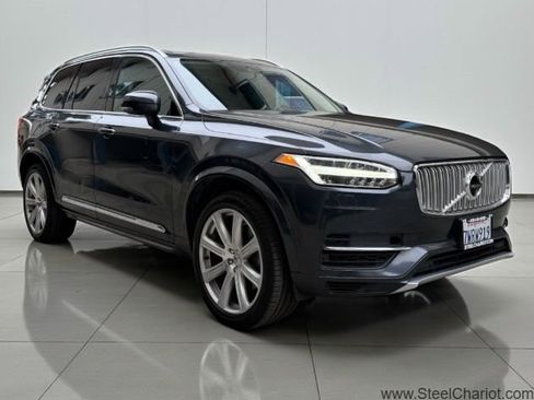 Used 2017 Volvo XC90 T8 Inscription w/ Luxury Package image 8