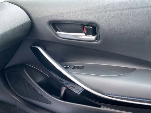 Used 2021 Toyota Corolla XSE image 31