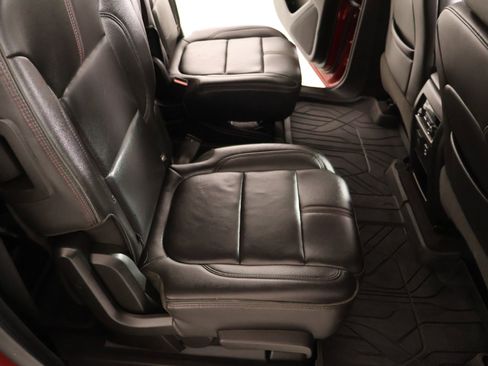 Used 2023 Chevrolet Traverse RS w/ LPO, Floor Liner Package FWD image 15