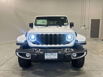 New 2026 Jeep Gladiator Sport