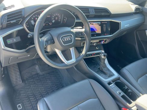 Certified 2025 Audi Q3 2.0T Premium w/ Convenience Package image 4