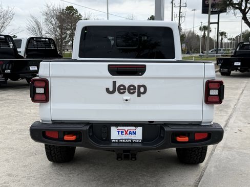 New 2026 Jeep Gladiator Mojave AWD/4WD image 6