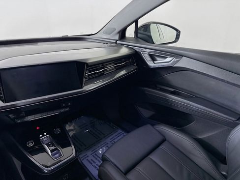 Certified 2022 Audi Q4 e-tron Premium Plus image 22