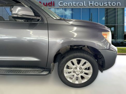 Used 2015 Toyota Sequoia Platinum image 12