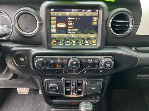 Used 2021 Jeep Wrangler Unlimited Sahara w/ Cold Weather Group image 28