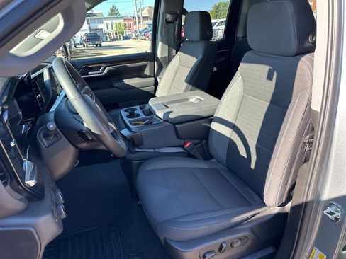 Used 2025 Chevrolet Silverado 1500 LT image 16