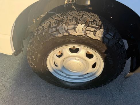 Used 2022 Ford F150 XL w/ Trailer Tow Package image 14