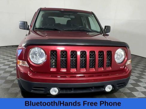 Used 2014 Jeep Patriot Latitude AWD/4WD image 5