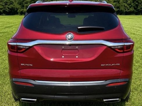 Used 2018 Buick Enclave Essence FWD image 6