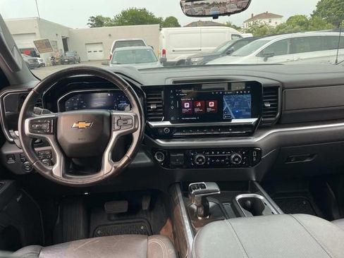 Used 2023 Chevrolet Silverado 1500 LTZ w/ Technology Package AWD/4WD image 19