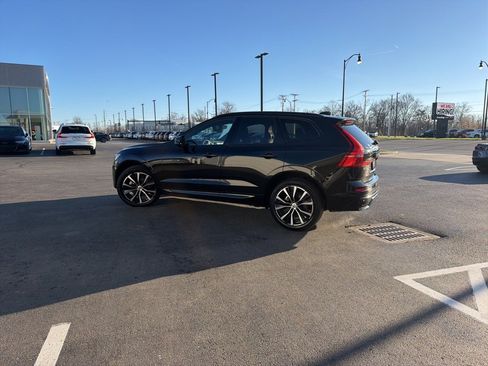 Certified 2025 Volvo XC60 B5 Plus image 4