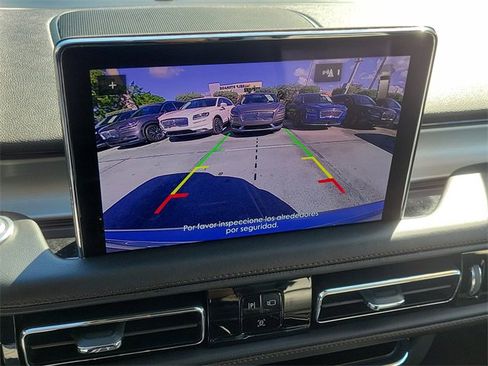 Certified 2024 Lincoln Aviator 2WD w/ Premium Package image 18