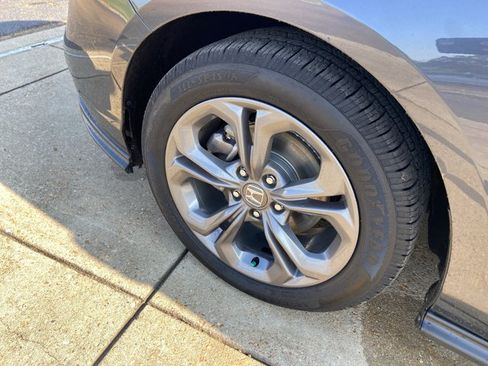 Used 2023 Honda Accord EX image 25