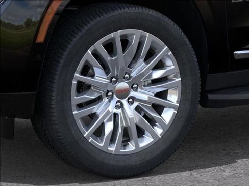 New 2026 GMC Yukon Denali image 9